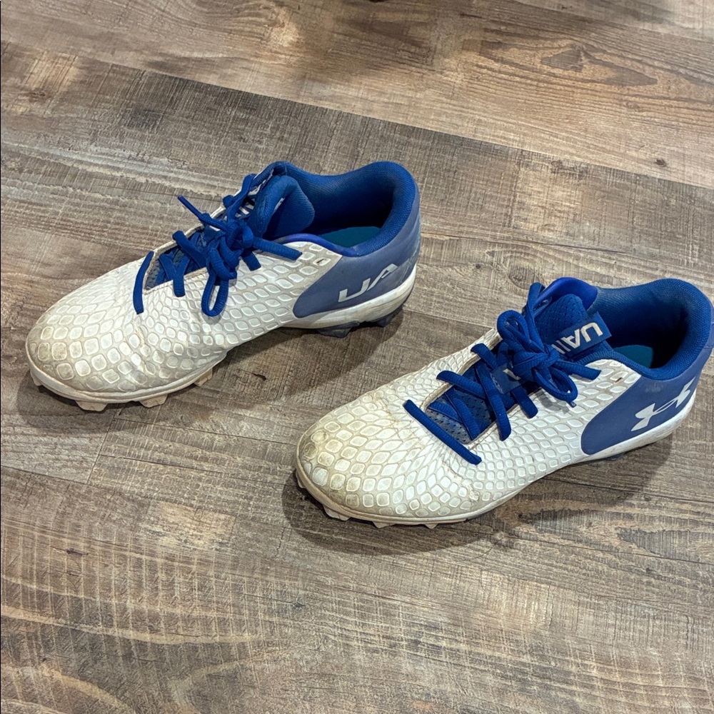 Under Armour White and Blue Kids Soccer Cleats